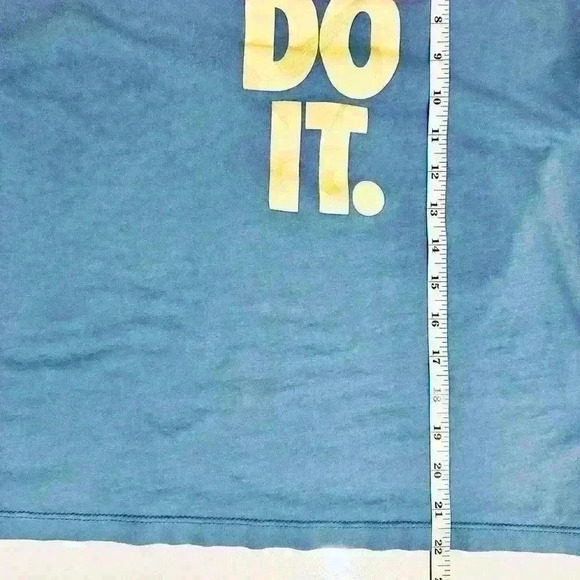 Nike “Just Do It” The Nike Tee, Girls Size XL/18-20, Periwinkle Blue - Picture 7 of 12